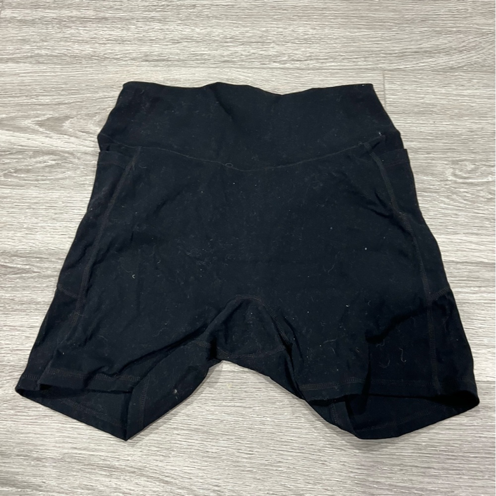 Sunzel Black High-Waisted Shorts Pockets no Front Seam L
